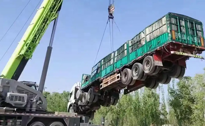 姚安道路脱困救援案例